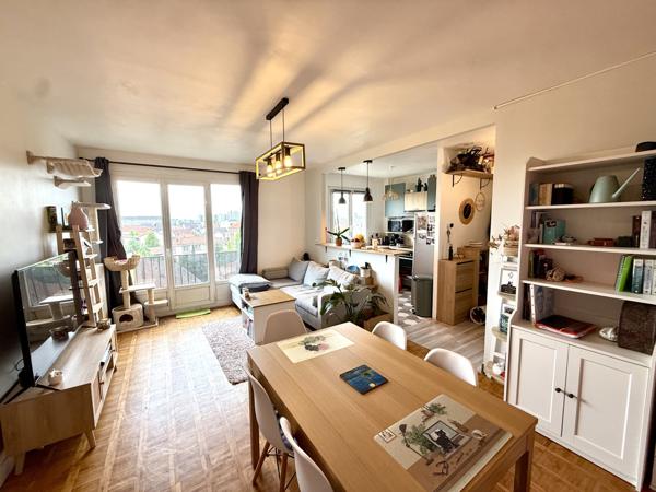 Drancy (93700) 2 Pièces avec balcon, cave proche RER B et futurs métros 16, 17