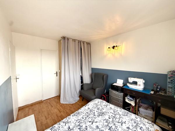 Drancy (93700) 2 Pièces avec balcon, cave proche RER B et futurs métros 16, 17