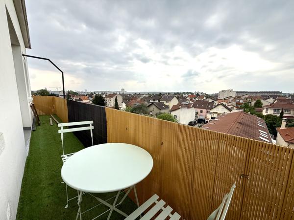 Drancy (93700) 2 Pièces avec balcon, cave proche RER B et futurs métros 16, 17