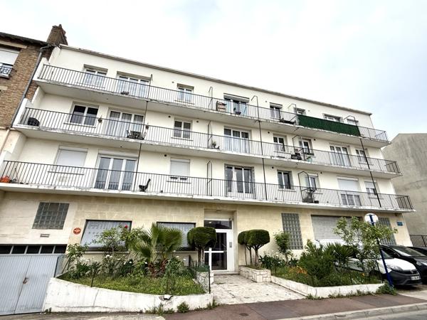 Drancy (93700) 2 Pièces avec balcon, cave proche RER B et futurs métros 16, 17