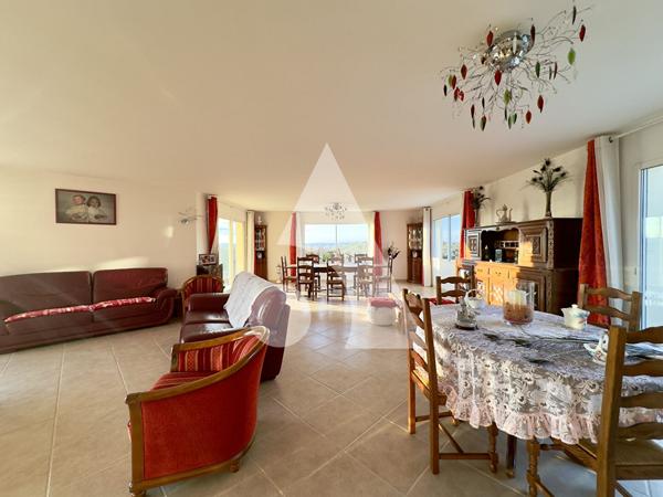 Maison 8 pièces 254 m2