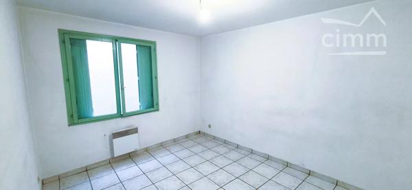 Charmant T2 de 36 m²en plein centre de Chabeuil dans une rue au calme.
