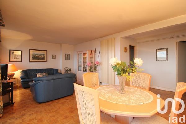 Appartement à vendre 3 pièces 71 m² Suresnes