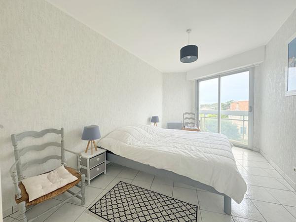 Appartement t2 meublé avec aperçu mer, balcon et pkg Vaux sur mer