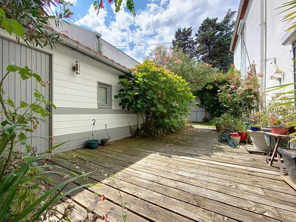 Maison atypique, 3 chambres, bureau, terrasse, C9, Martellière, Ecoles, Commerces, Bords de Loire, Busway