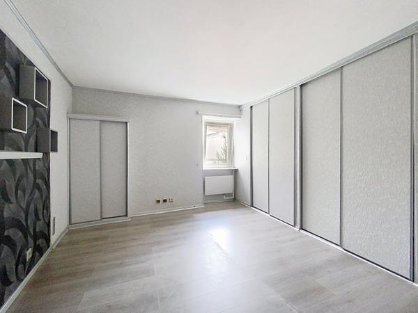 Maison atypique, 3 chambres, bureau, terrasse, C9, Martellière, Ecoles, Commerces, Bords de Loire, Busway