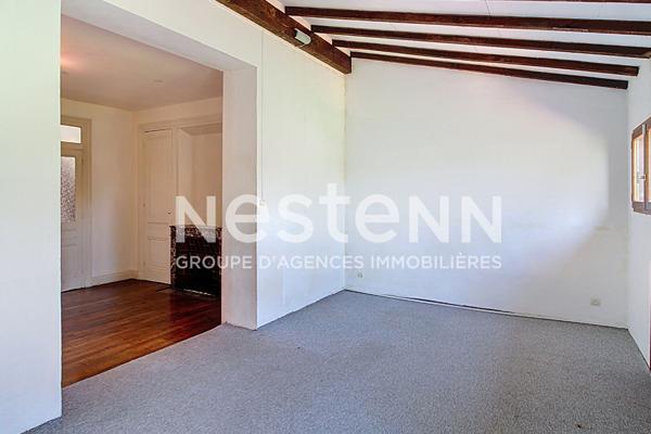 Maison 6 pièces - 4 Chambres - 143 m² habitables - 643m² de Terrain - A rénover - MERMOZ 69500 BRON