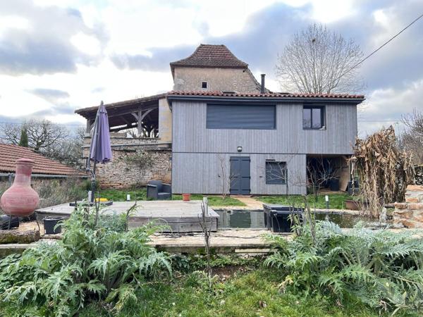 Authentique corps de ferme quercynois avec vue Cambes