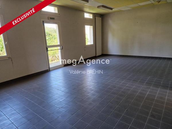 Local Commercial à Bais, 53160 - 1 pièce 342m²