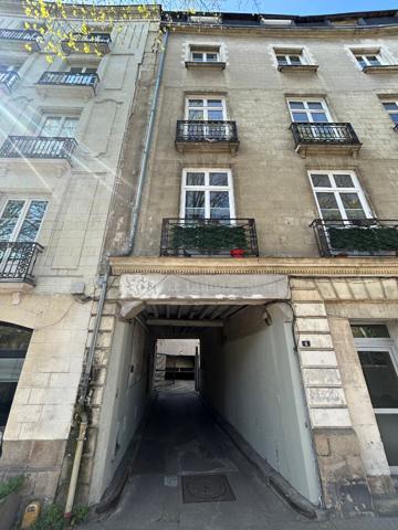 Parking / box,  
Nantes 44000