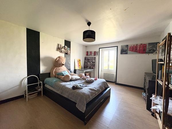 Maison 7 pièces - 5 chambres - Les Velluire sur Vendée