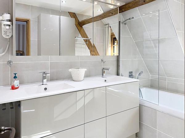 Superbe maison Normande en colombages de 240 m² , aux portes de Deauville -très bon standing