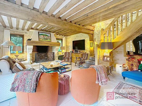 Superbe maison Normande en colombages de 240 m² , aux portes de Deauville -très bon standing