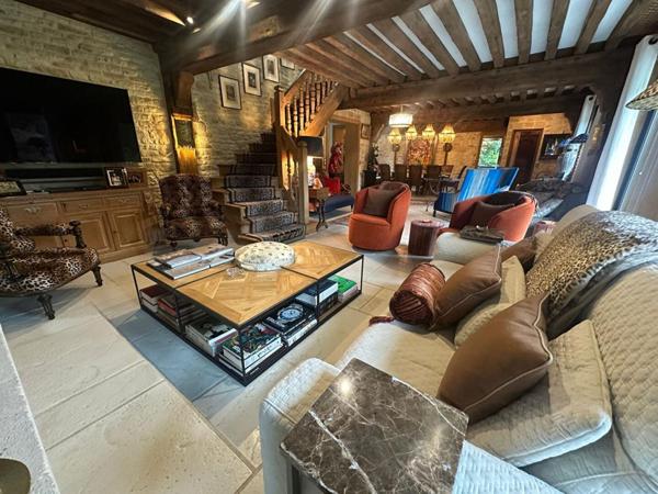 Superbe maison Normande en colombages de 240 m² , aux portes de Deauville -très bon standing