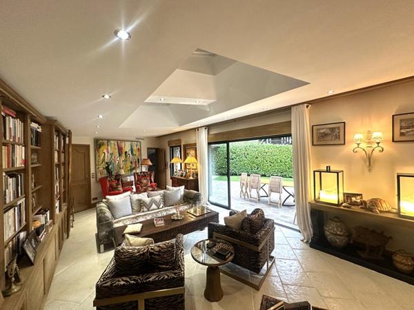 Superbe maison Normande en colombages de 240 m² , aux portes de Deauville -très bon standing