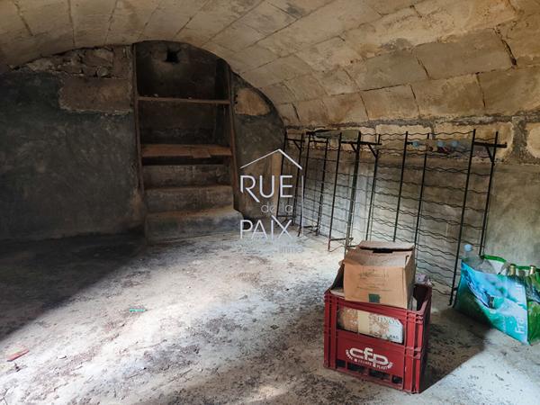 86230 SAINT GERVAIS LES TROIS CLOCHERS Immeuble Saint Gervais Les Trois Clochers Local + Appartement + dépendances