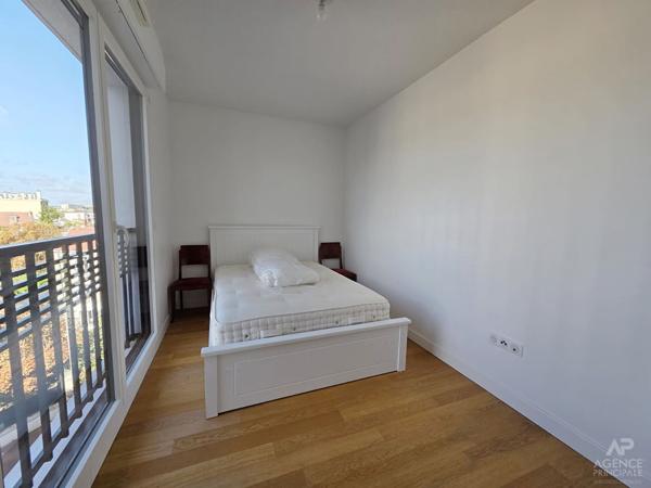 Appartement Rueil Malmaison 3 pièce(s) 68.27 m2 Loyer 1 746 €/mois charges comprises **  - Référence  20154