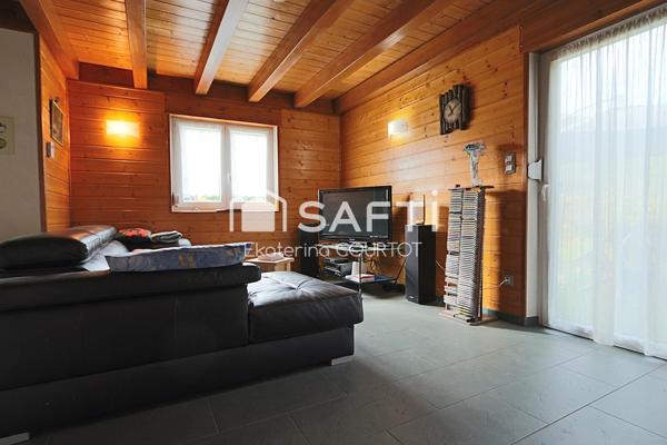 Élégant chalet en bois massif de 106 m² sur 25 ares