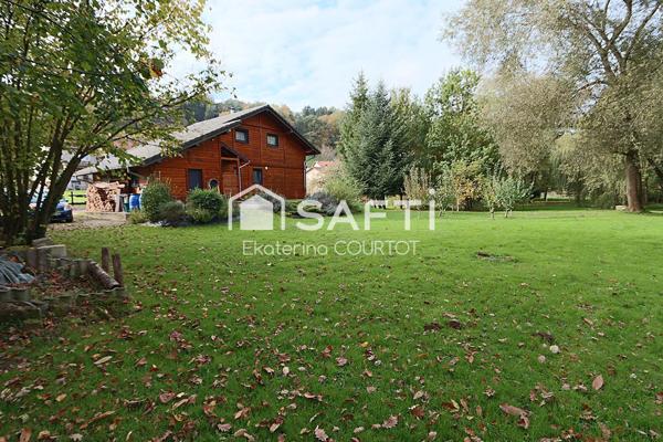 Élégant chalet en bois massif de 106 m² sur 25 ares