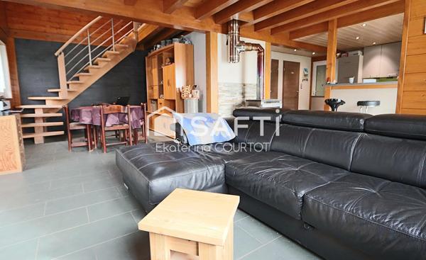 Élégant chalet en bois massif de 106 m² sur 25 ares