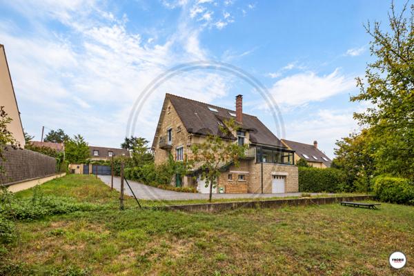MAISON DE CARACTÈRE DE 273 m² - TERRAIN DE 1 500 m² - 6 CHAMBRES ? SOUS-SOL TOTAL, Orgeval 78630
