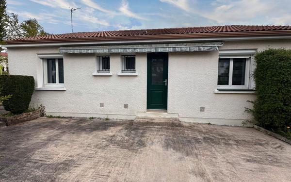 Maison à vendre    5 pièces •  Le Palais-sur-Vienne