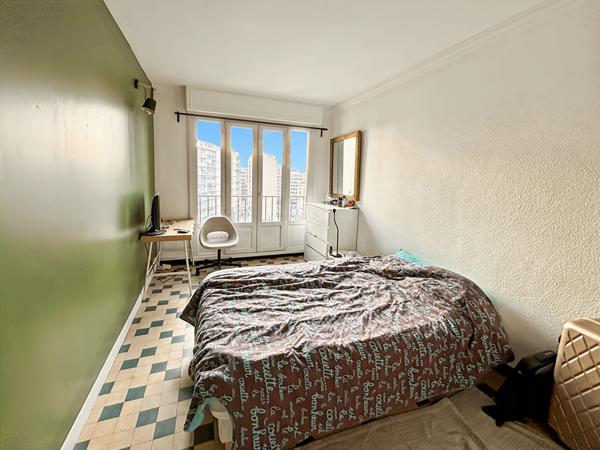 À vendre : Appartement spacieux de 7 pièces, Secteur Saint-Pierre 13005 Marseille