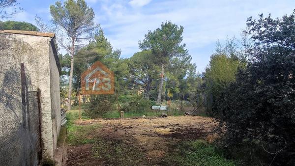 Terrain à bâtir 1500 m² à Lambesc 13410