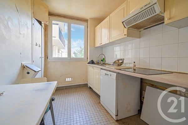 Appartement F5 à vendre  5 pièces - 111,29 m2 PARIS - 75016