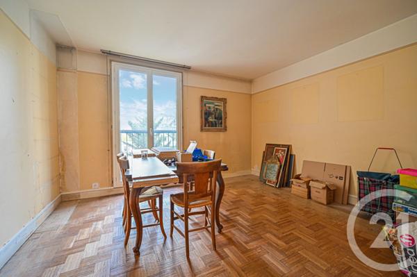 Appartement F5 à vendre  5 pièces - 111,29 m2 PARIS - 75016
