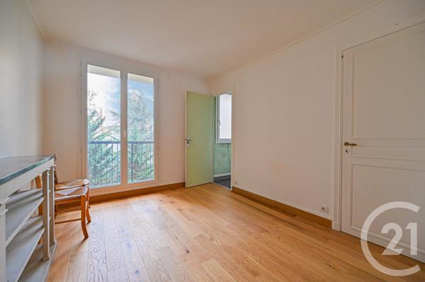 Appartement F5 à vendre  5 pièces - 111,29 m2 PARIS - 75016