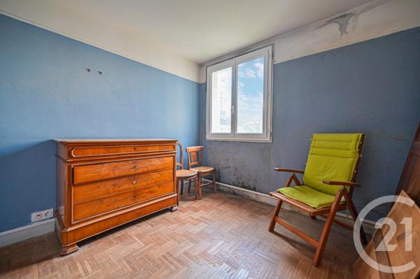 Appartement F5 à vendre  5 pièces - 111,29 m2 PARIS - 75016