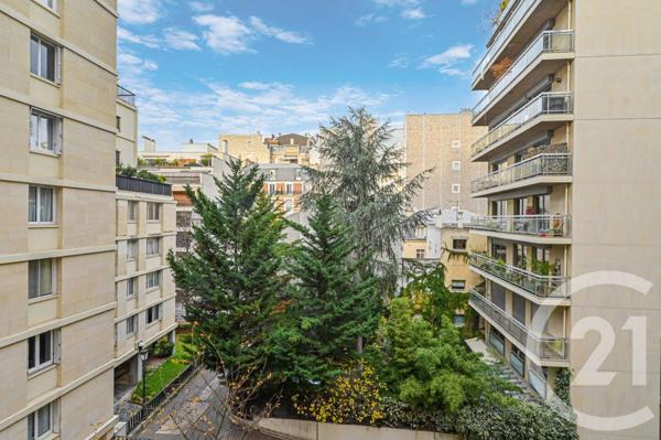 Appartement F5 à vendre  5 pièces - 111,29 m2 PARIS - 75016