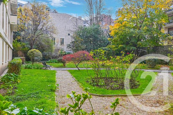 Appartement F5 à vendre  5 pièces - 111,29 m2 PARIS - 75016