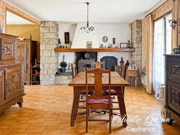 Maison familiale 129 m² – 4 chambres – Garage – Terrain arboré de 4 168 m² – Mauron