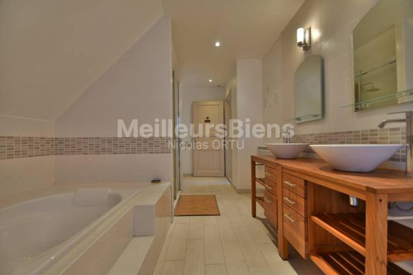 Superbe maison moderne avec piscine – Proche commerces et accès autoroutes à Troyes