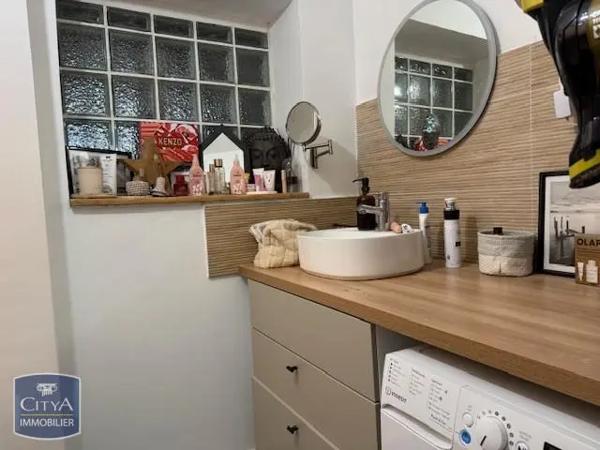 Appartement à vendre 2 pièces 44.65m² Sanary-sur-Mer (83110)