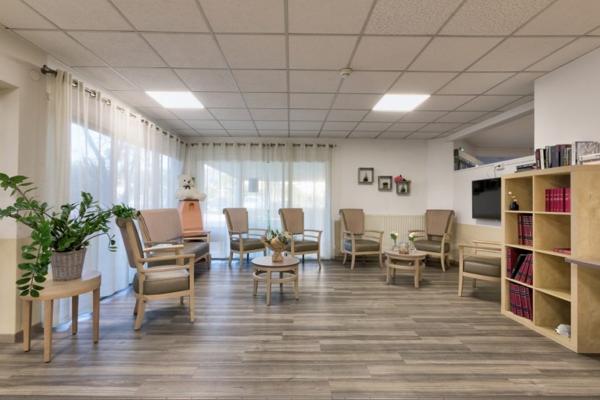 INVESTISSEMENT LOCATIF – Châteauneuf-les-Martigues – Résidence Ehpad Les Jardins de Valtrède - 7.03% de rentabilité