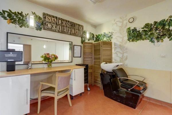 INVESTISSEMENT LOCATIF – Châteauneuf-les-Martigues – Résidence Ehpad Les Jardins de Valtrède - 7.03% de rentabilité