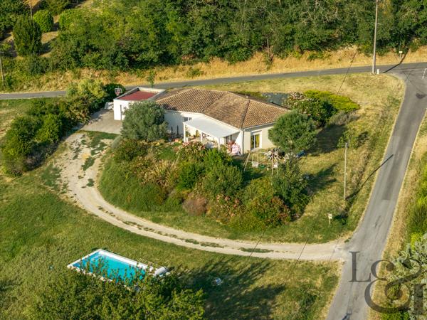 Maison de plain-pied à Sainte-Livrade-sur-Lot (Lot-et-Garonne, 47 )