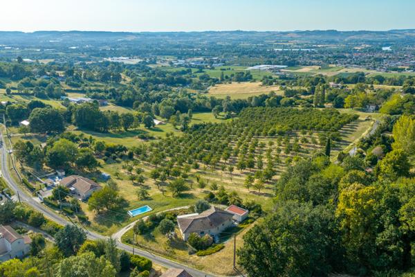 Maison de plain-pied à Sainte-Livrade-sur-Lot (Lot-et-Garonne, 47 )