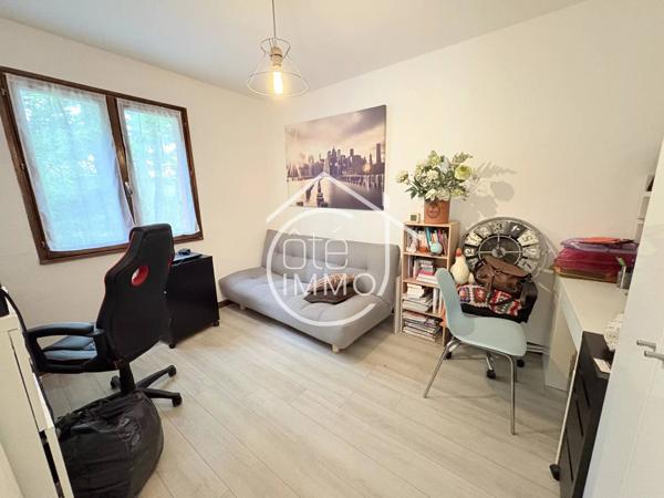 LAMONZIE SAINT MARTIN : Charmante maison 5 pièces de 113m² avec jardin et chalet