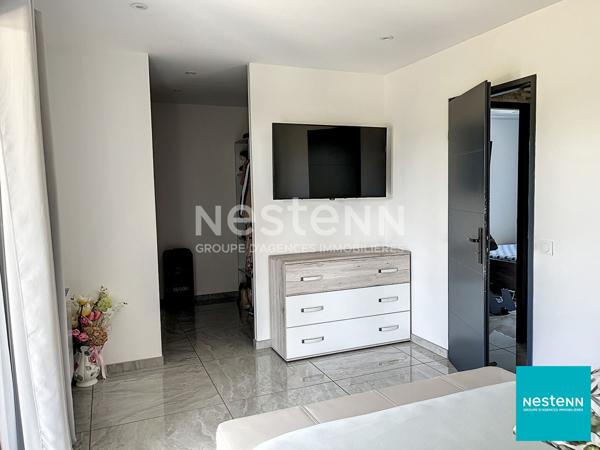 Feurs, proche du centre ville et des commodités, belle villa 4 chambres de 131 m2 habitables sur terrain de 2648 m2