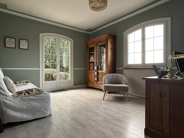 Traditionnelle - 8 pièces - 220 m²