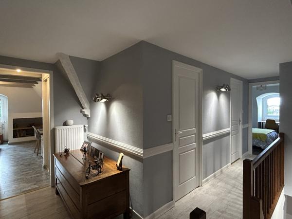 Traditionnelle - 8 pièces - 220 m²