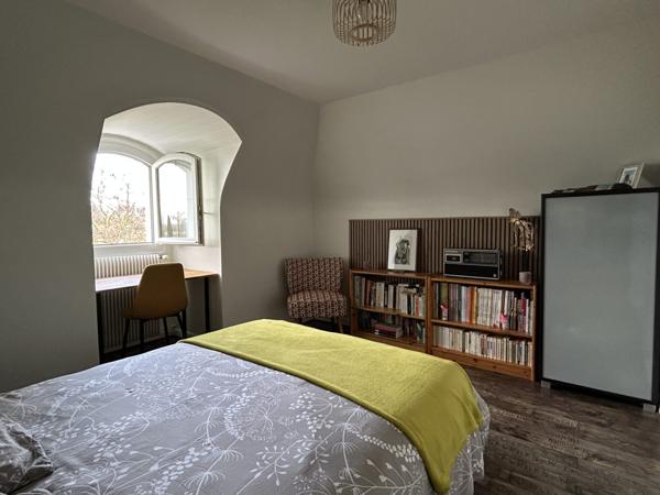 Traditionnelle - 8 pièces - 220 m²