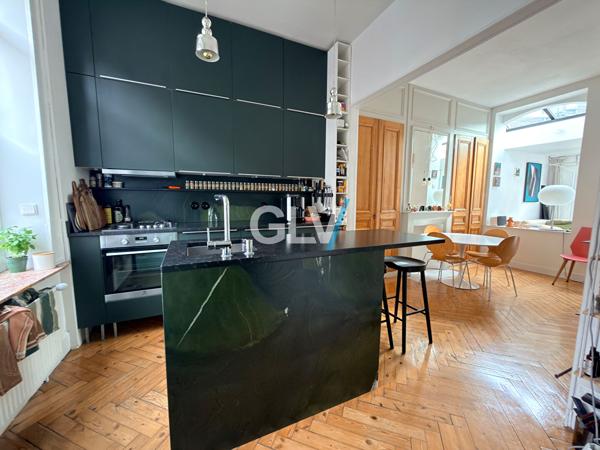 Maison bourgeoise Lille - 4 Chambres + extérieur , Lille
