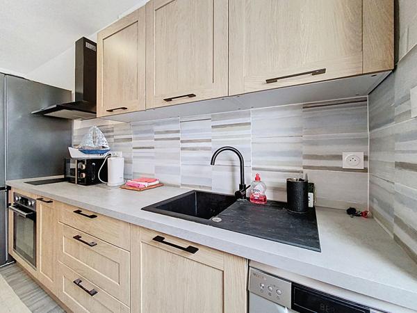 Vente maison de ville 47m² 1 chambre + 1 coin nuit, Lorient