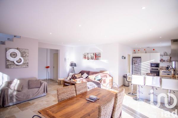 Maison traditionnelle 4 pièces de 117 m² à Puget-sur-Argens (83480)