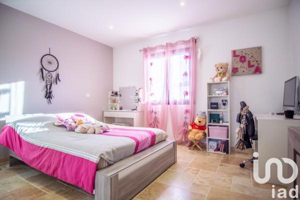 Maison traditionnelle 4 pièces de 117 m² à Puget-sur-Argens (83480)